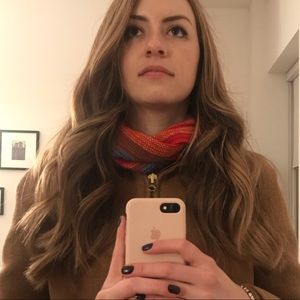 Meet your Posher, Ana